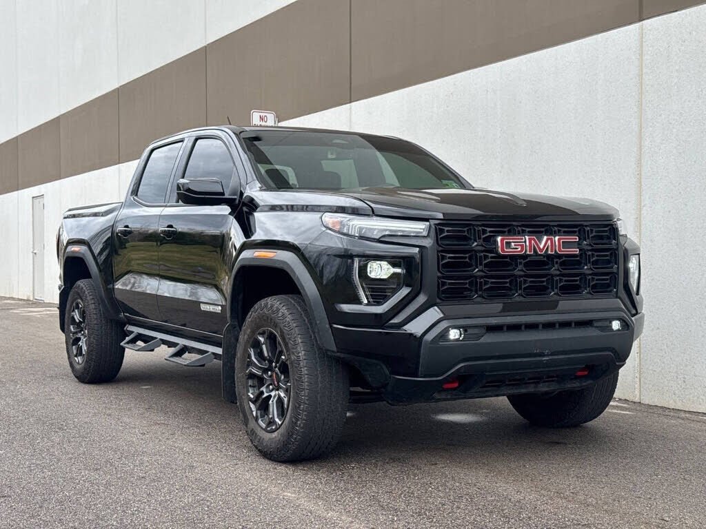2024 GMC Canyon