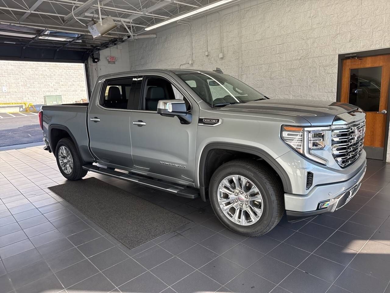 2025 GMC Sierra