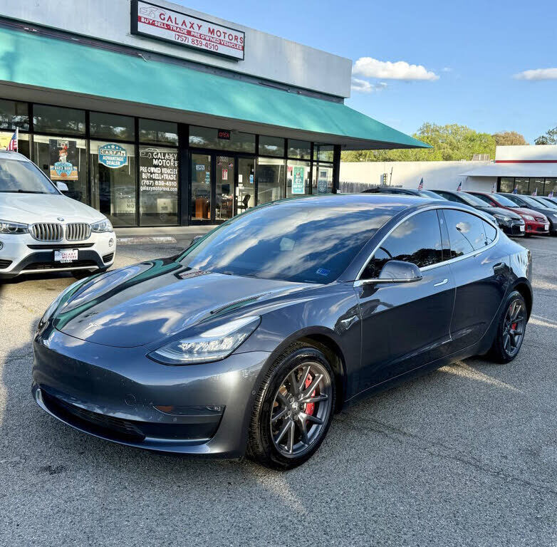 2018 TESLA Model 3