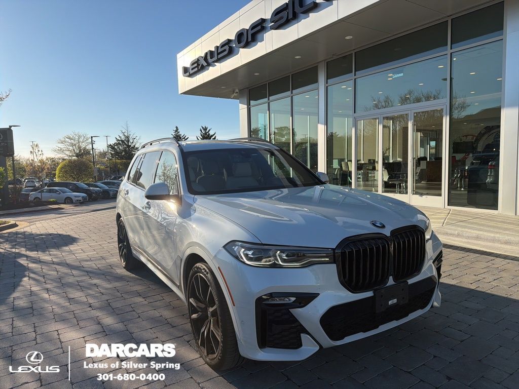 2022 BMW X7
