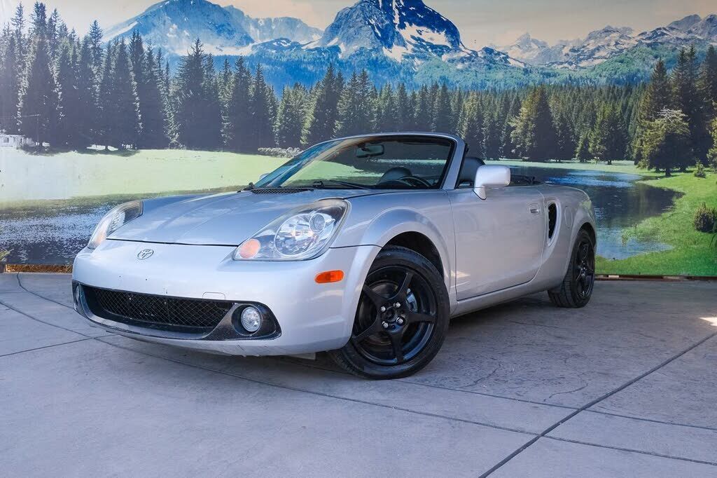 2005 TOYOTA MR2