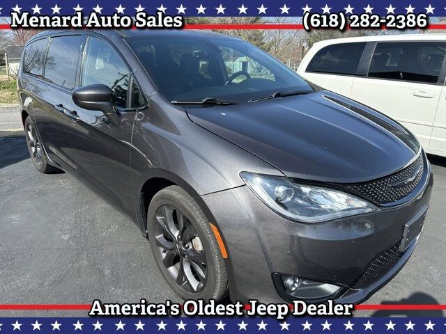 2019 CHRYSLER Pacifica