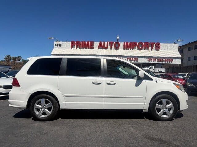 2010 VOLKSWAGEN Routan