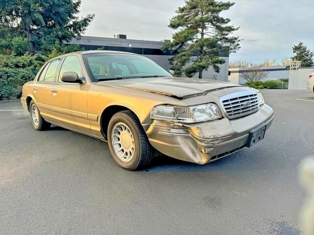 2001 FORD Crown Victoria