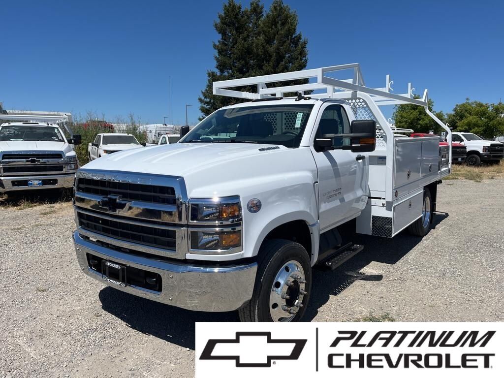 2023 GMC Silverado Medium Duty