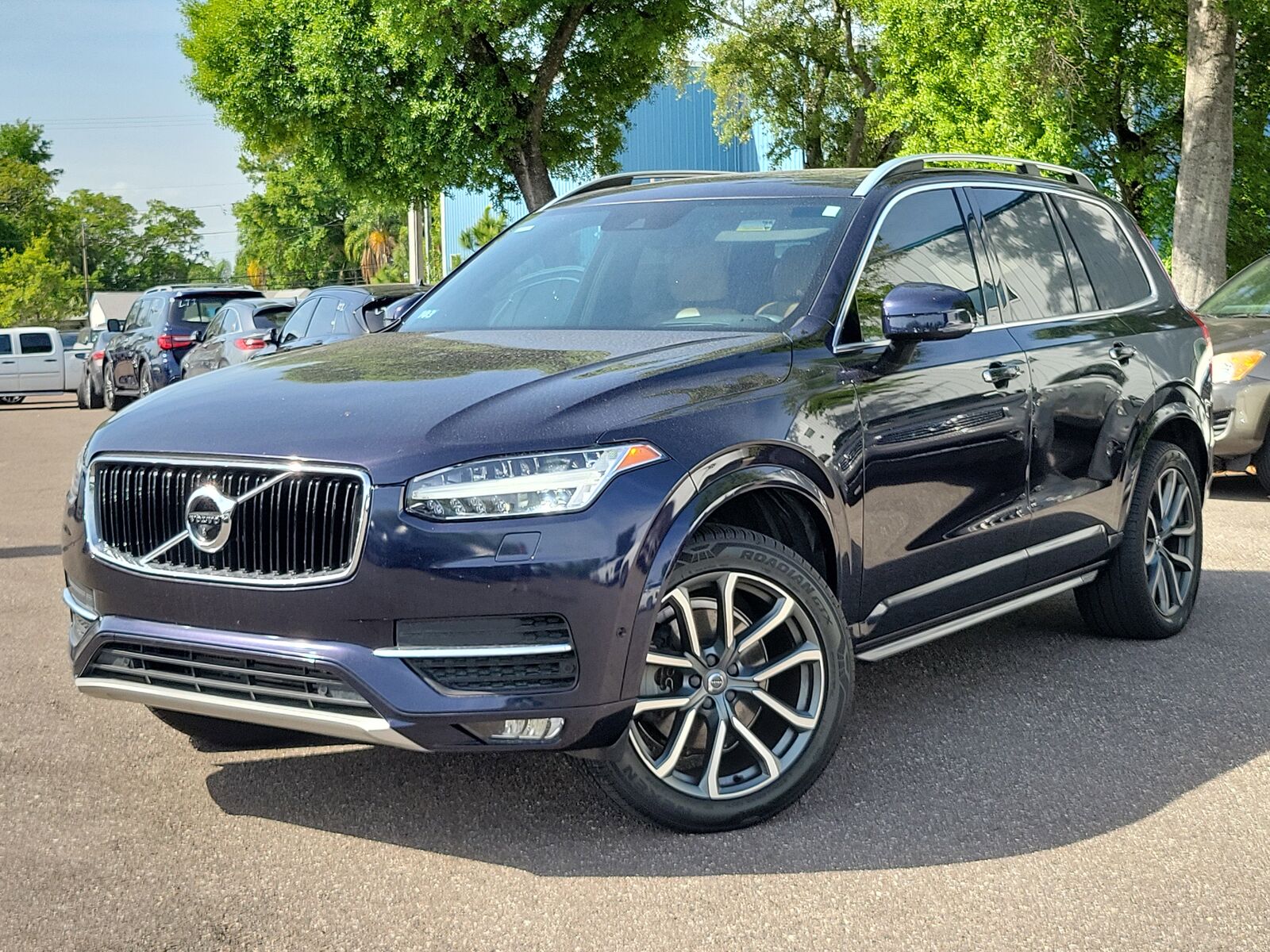 2017 VOLVO XC90