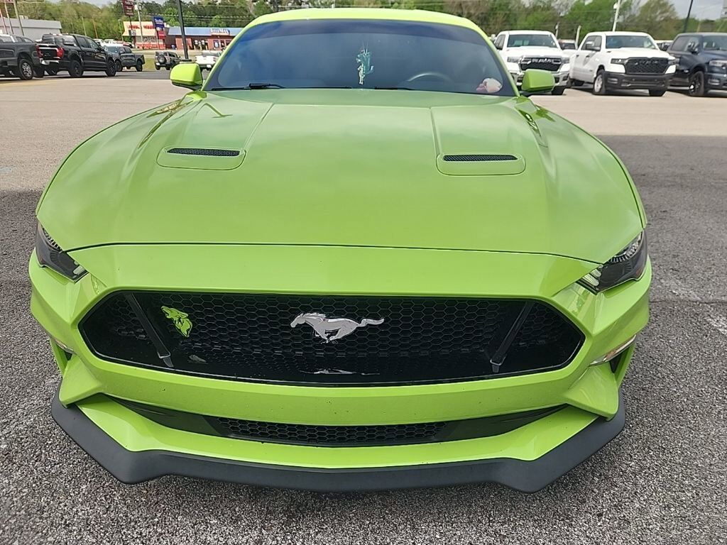 2020 FORD Mustang