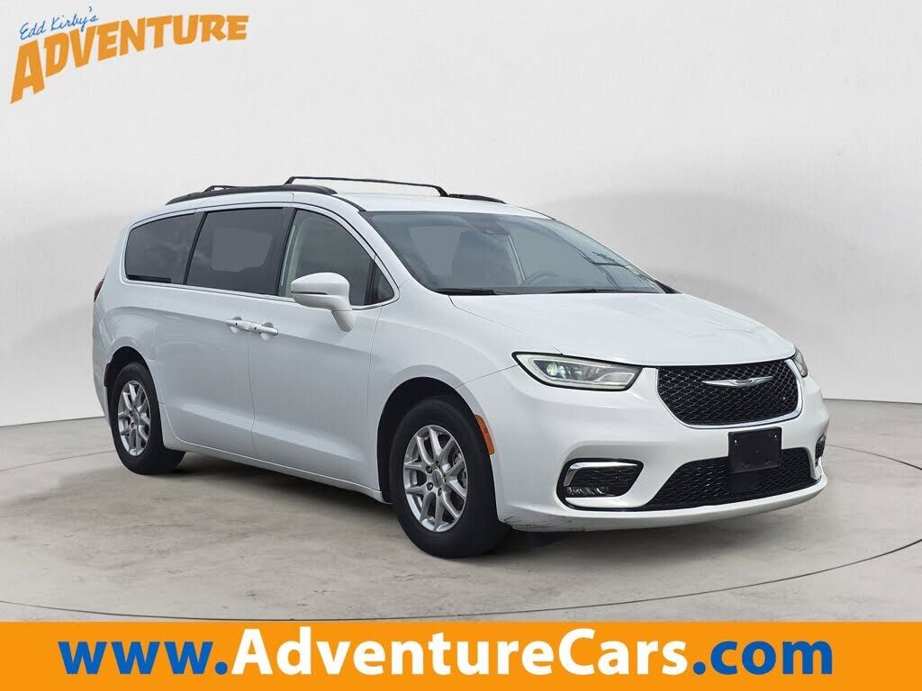 2022 CHRYSLER Pacifica