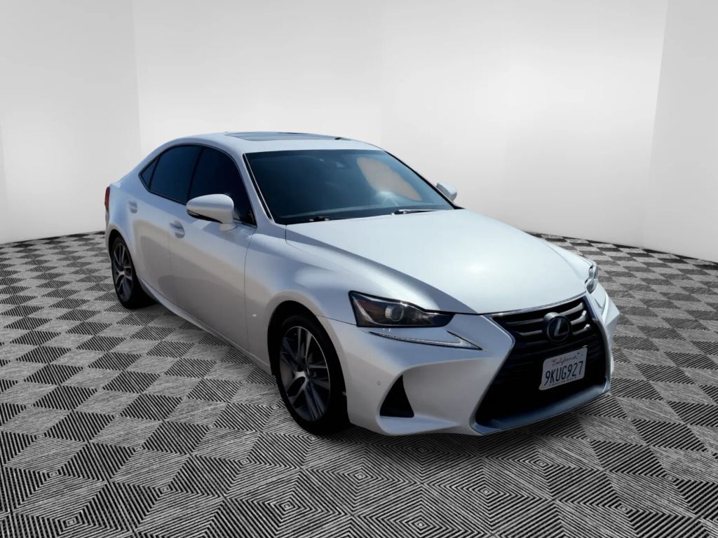 2020 LEXUS IS