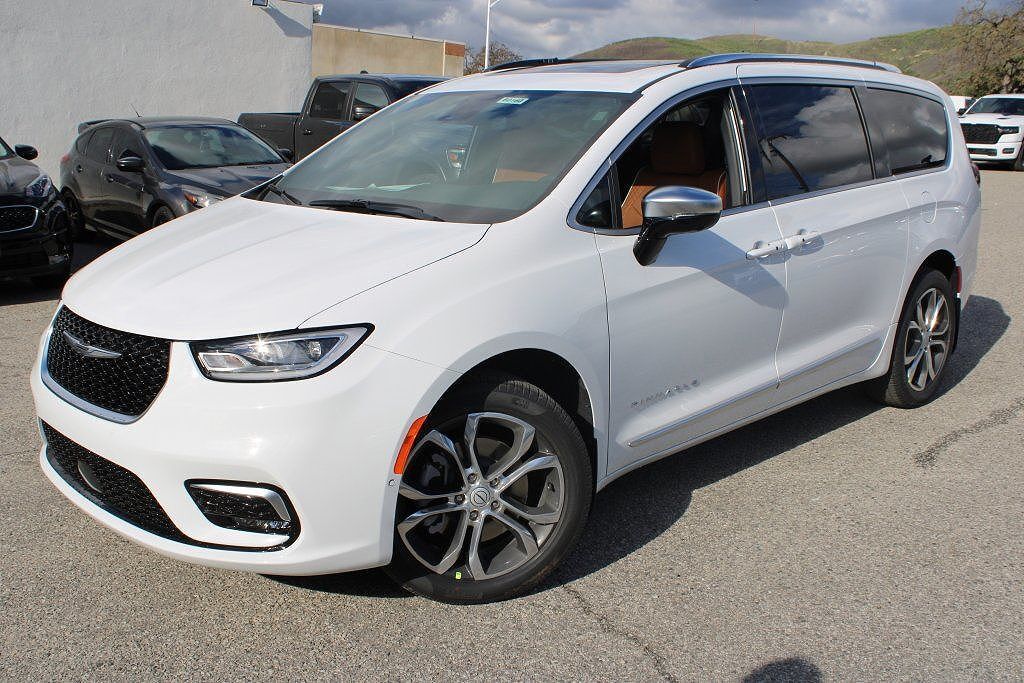 2026 CHRYSLER Pacifica