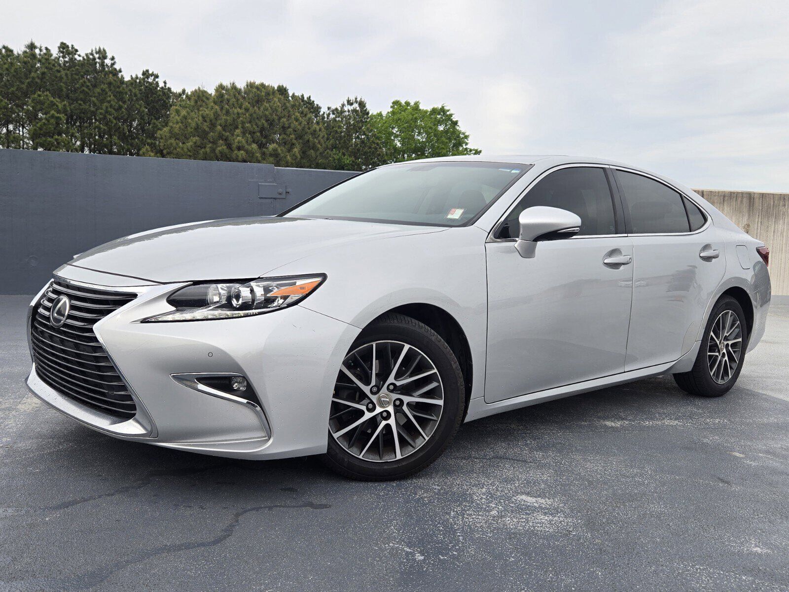 2016 LEXUS ES