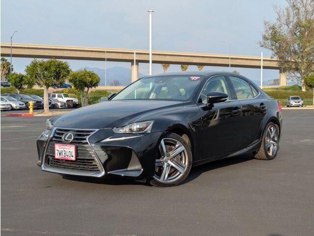 2017 LEXUS IS