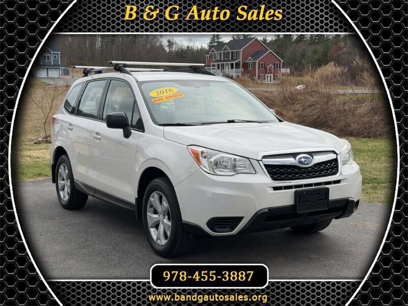 2016 SUBARU Forester