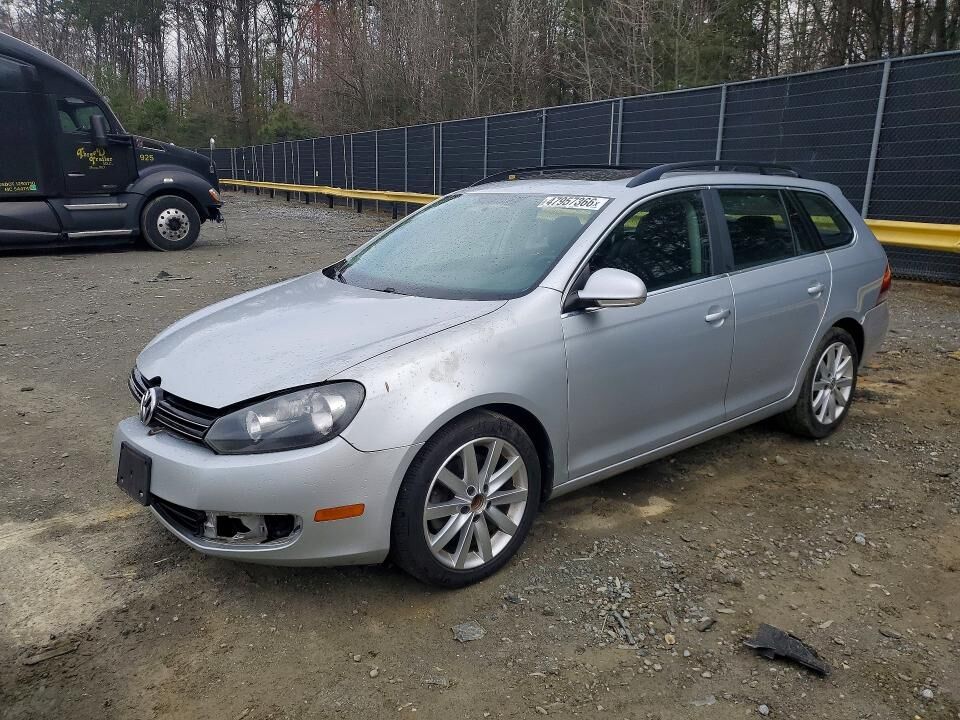 2013 VOLKSWAGEN Jetta SportWagen