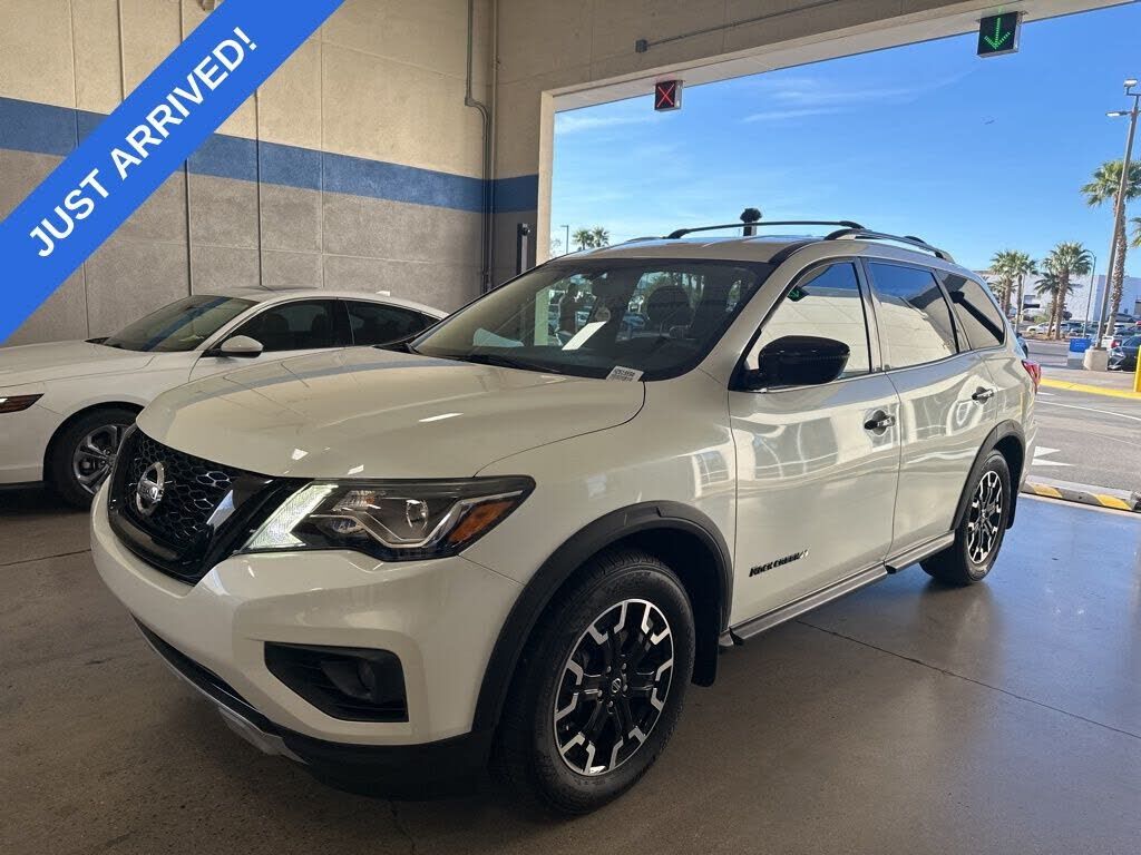 2020 NISSAN Pathfinder