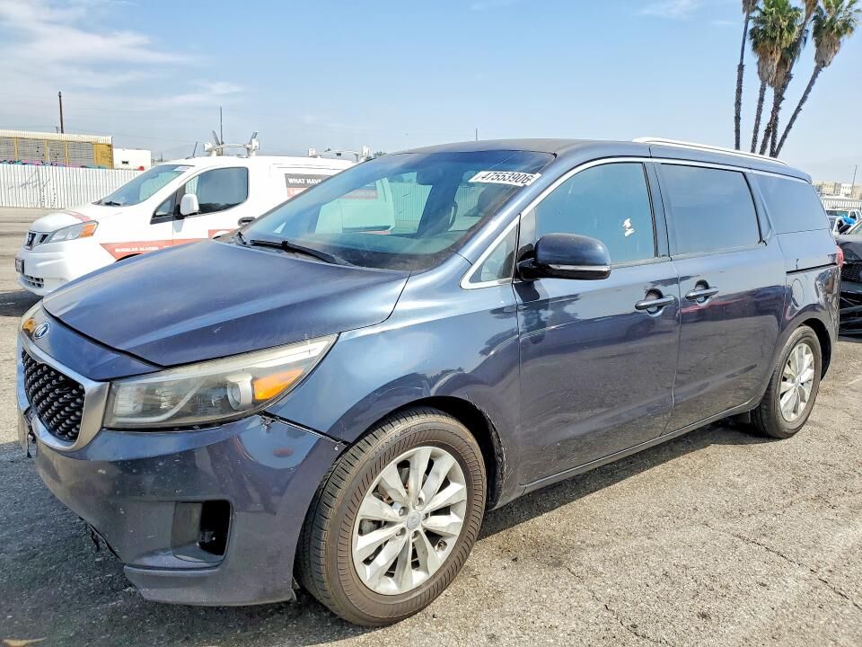 2015 KIA Sedona