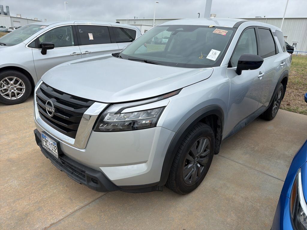 2024 NISSAN Pathfinder