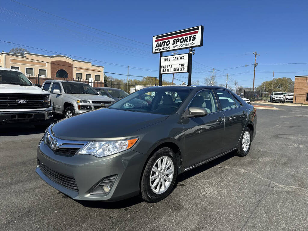 2014 TOYOTA Camry