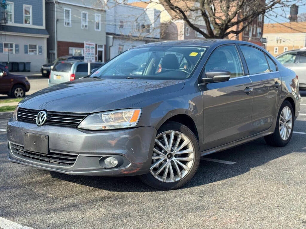 2011 VOLKSWAGEN Jetta