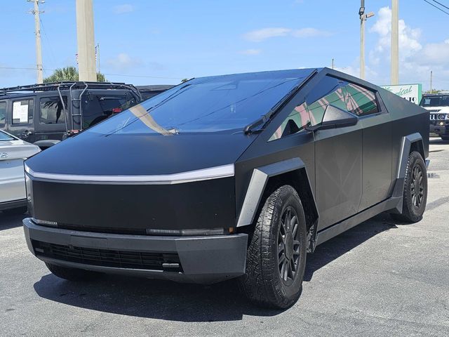 2025 TESLA Cybertruck