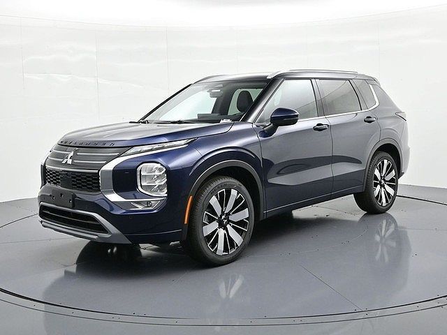 2026 MITSUBISHI Outlander