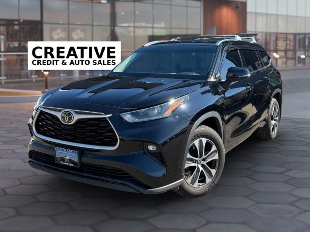 2021 TOYOTA Highlander