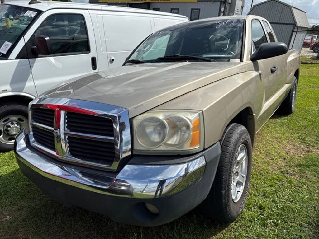 2005 DODGE Dakota