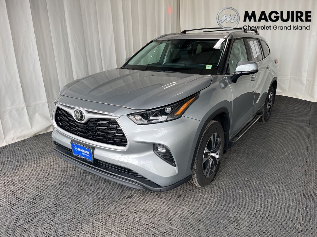 2024 TOYOTA Highlander