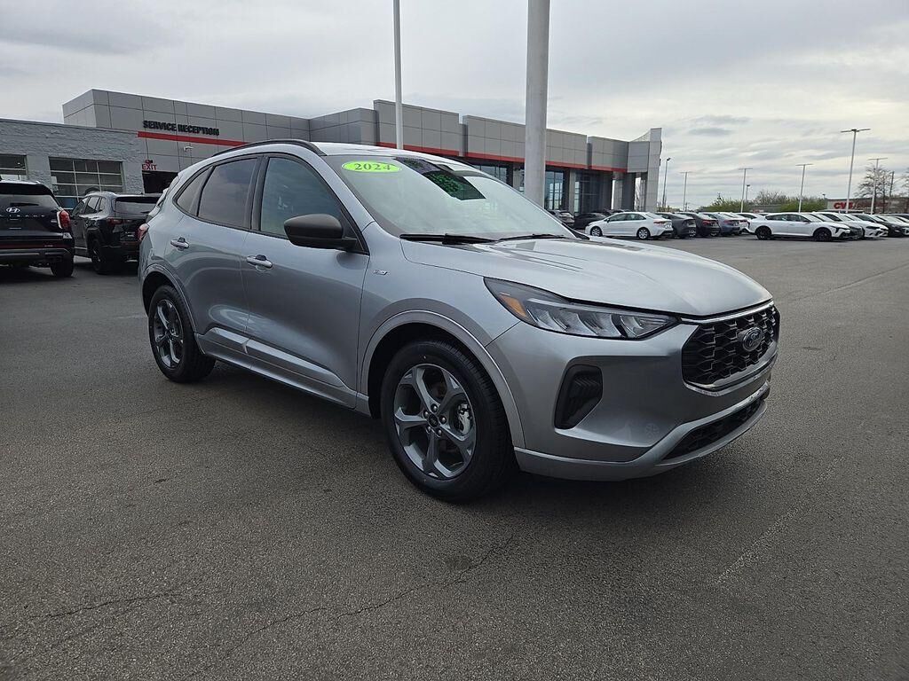2024 FORD Escape
