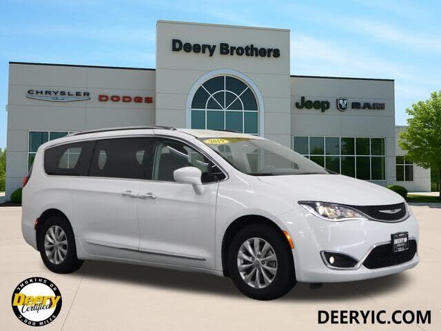 2019 CHRYSLER Pacifica