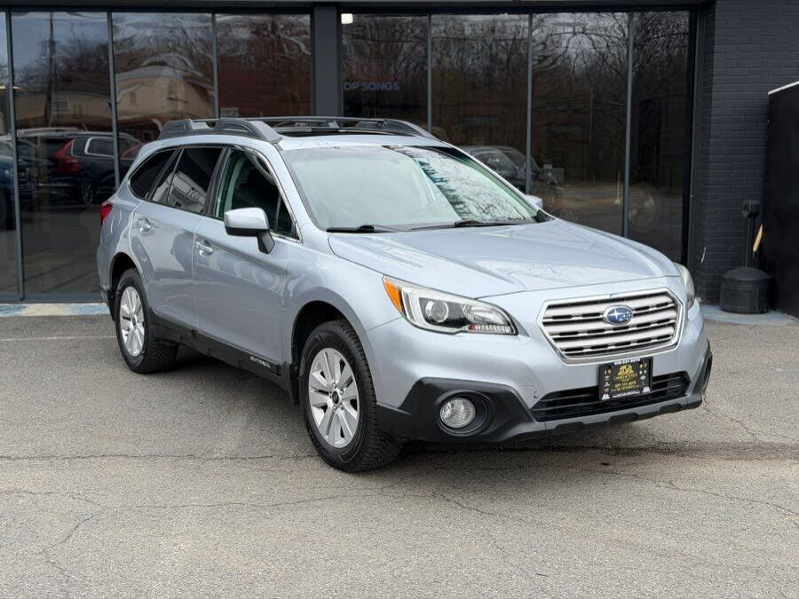 2016 SUBARU Outback