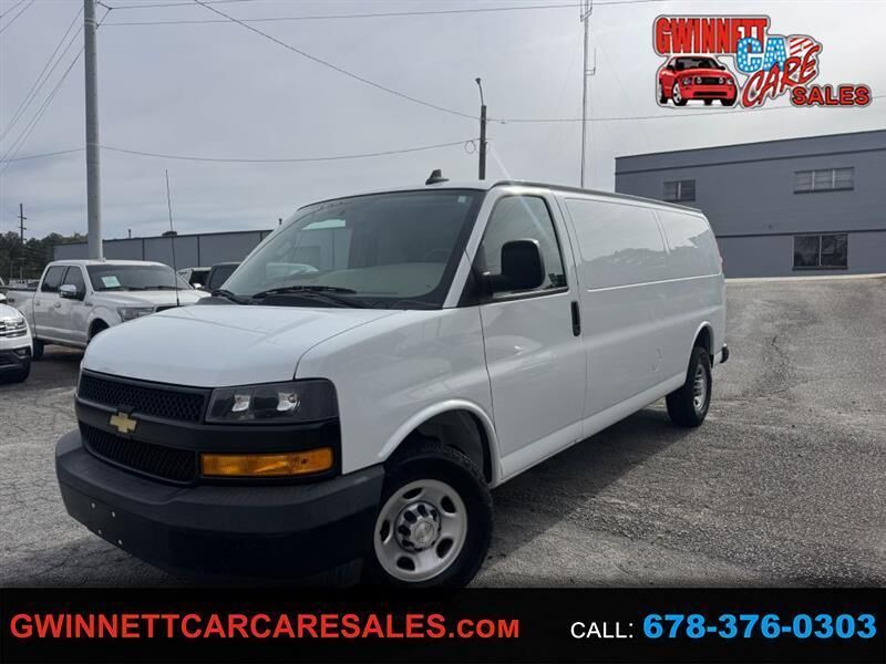 2020 CHEVROLET Express