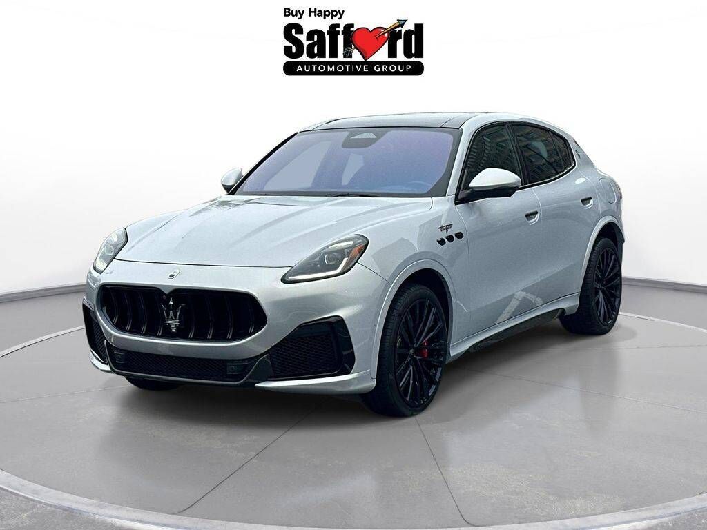2024 MASERATI Grecale
