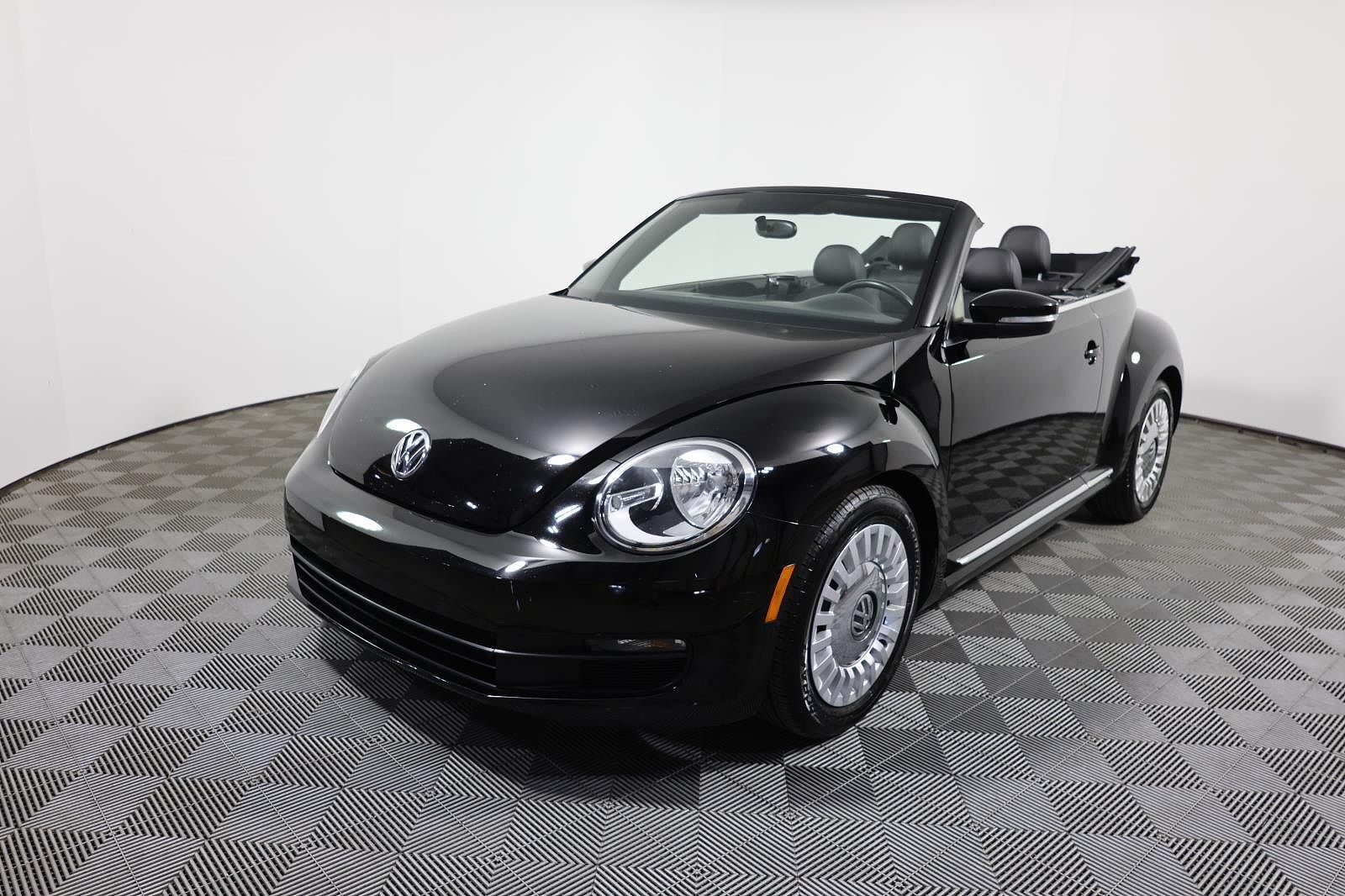 2014 VOLKSWAGEN Beetle