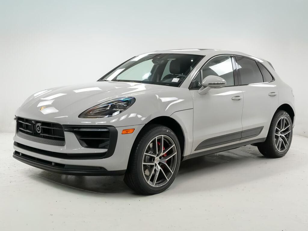 2026 PORSCHE Macan