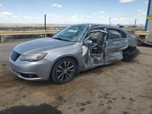 2013 CHRYSLER 200