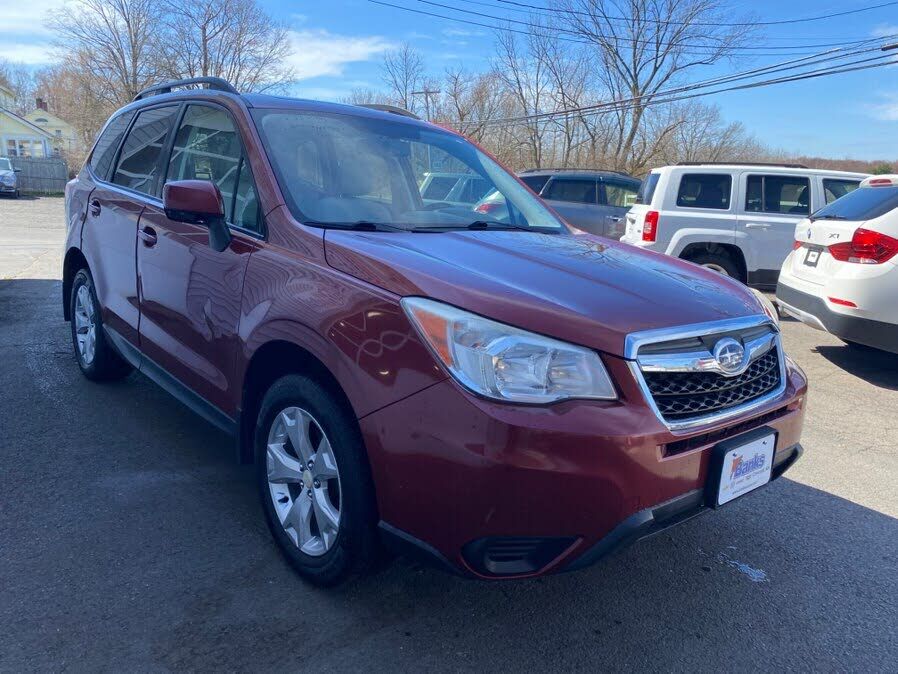 2015 SUBARU Forester