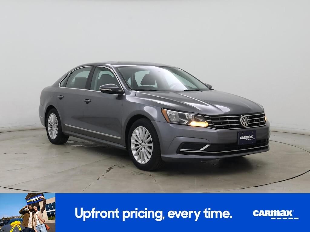 2017 VOLKSWAGEN Passat