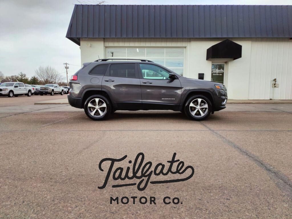 2022 JEEP Cherokee