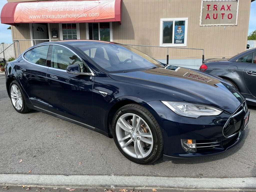 2014 TESLA Model S