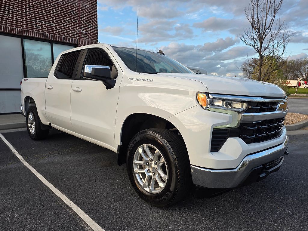 2023 CHEVROLET Silverado
