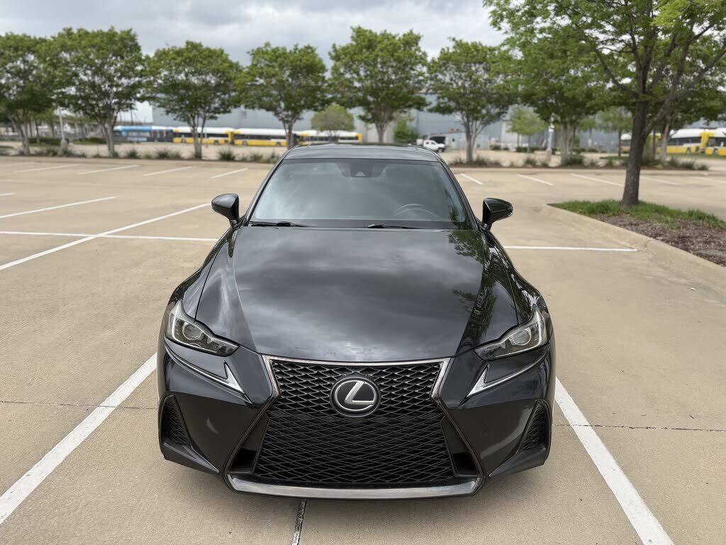 2017 LEXUS IS