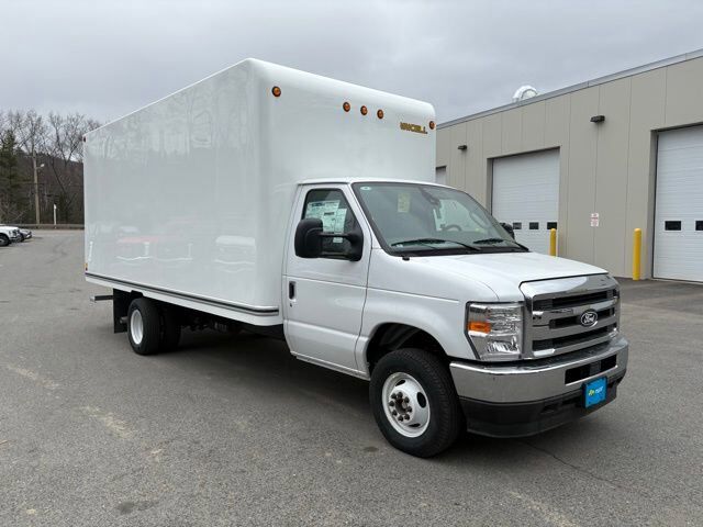 2026 FORD E-450