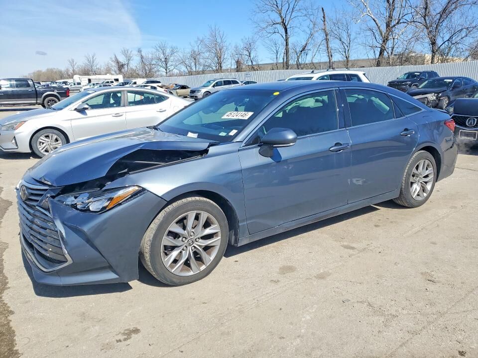 2022 TOYOTA Avalon