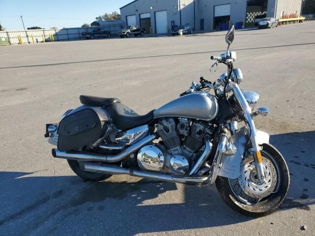 2005 HONDA VTX
