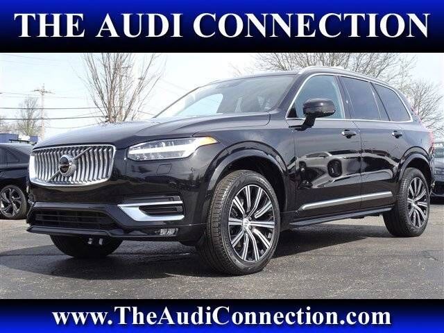 2022 VOLVO XC90