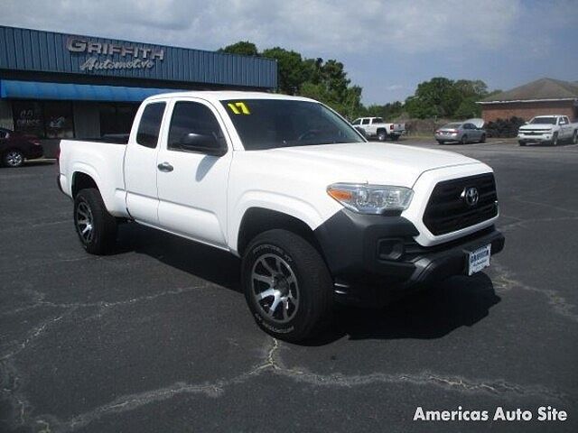 2017 TOYOTA Tacoma