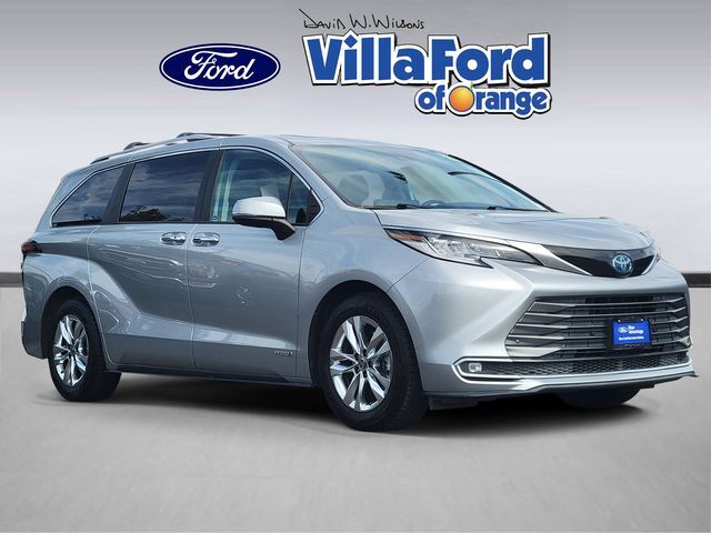 2021 TOYOTA Sienna