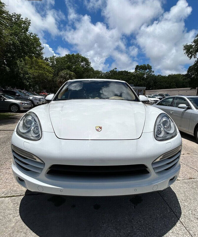 2012 PORSCHE Cayenne