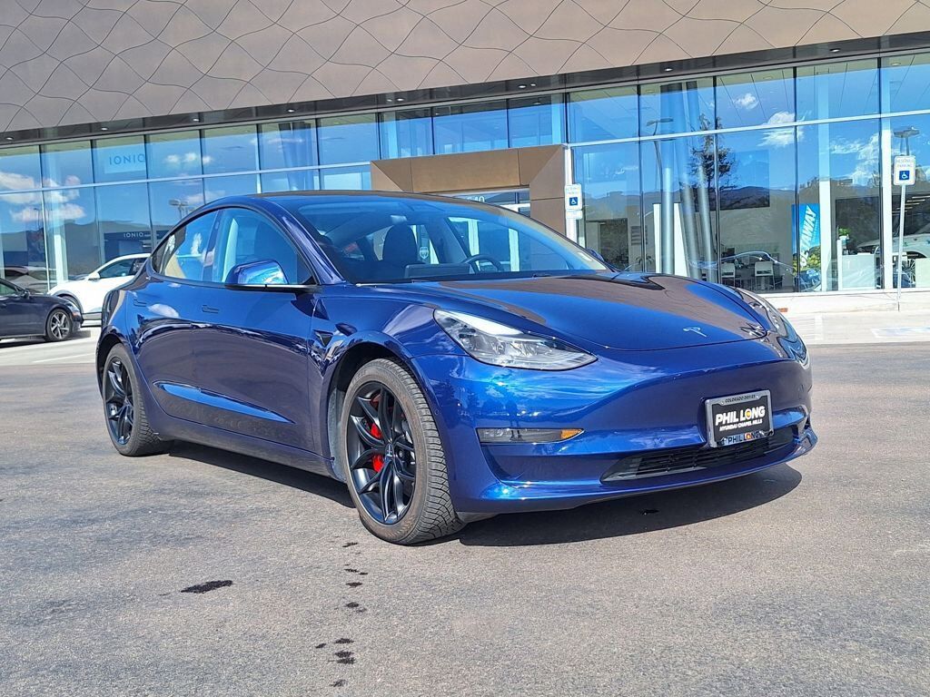 2021 TESLA Model 3